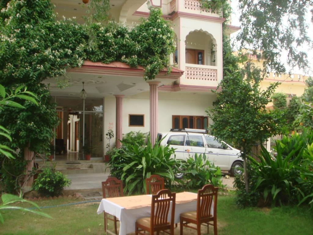 Pushkar Lake Palace Exteriér fotografie